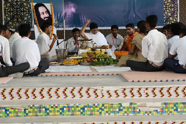 Rudrabhishek Pooja at Sunbeam School Ballia at Sunbeam School Ballia — photograph 13 of 30