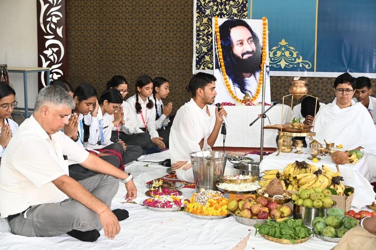 Rudrabhishek Pooja at Sunbeam School Ballia at Sunbeam School Ballia — photograph 16 of 30