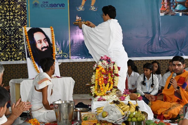 Rudrabhishek Pooja at Sunbeam School Ballia at Sunbeam School Ballia — photograph 18 of 30