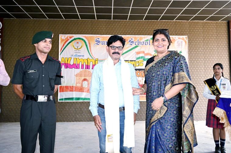 Brightest stars, Mayank Shubham Singh achieved the prestigious rank of Lieutenant in the Indian Army at Sunbeam School Ballia — photograph 14 of 23