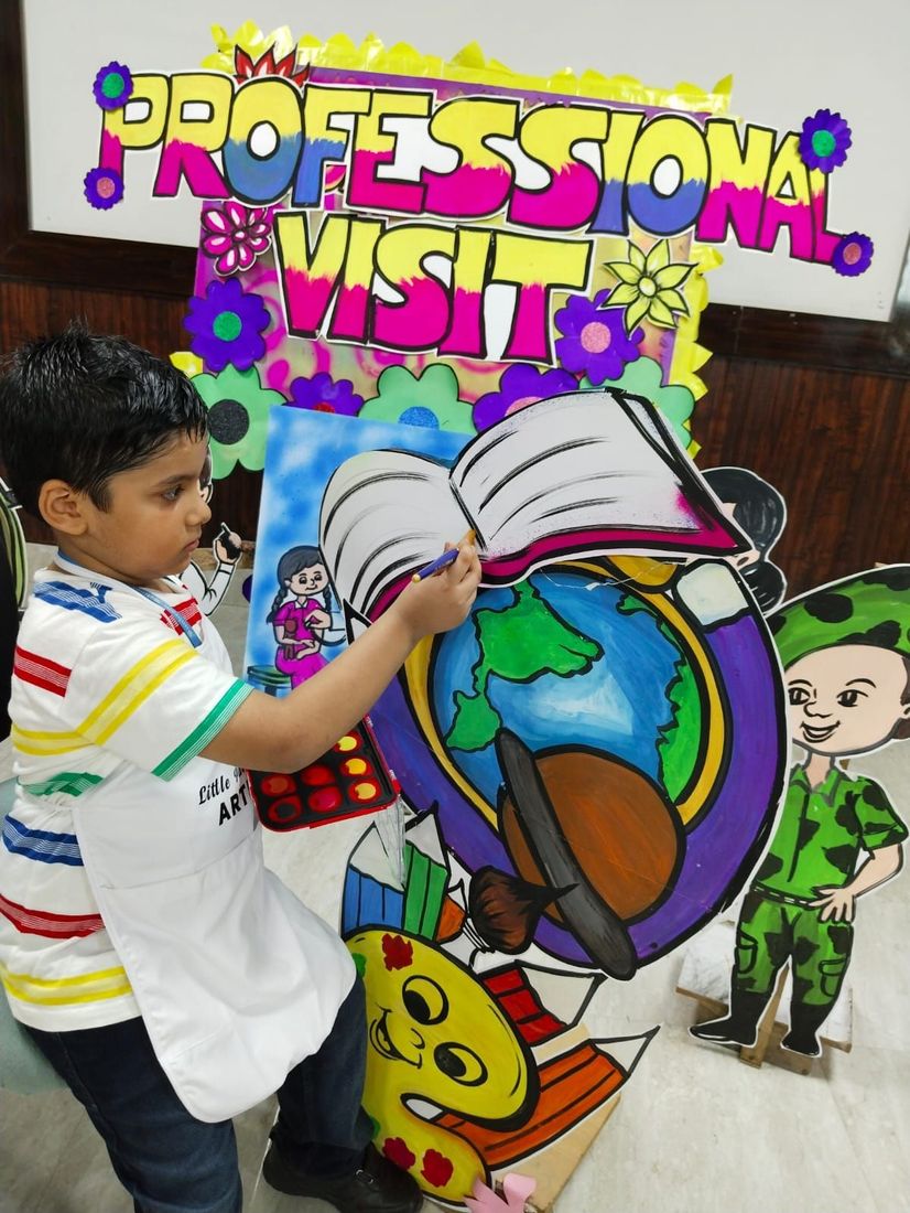 KG Section Professional Visit Activities at Sunbeam School Ballia — photograph 12 of 19