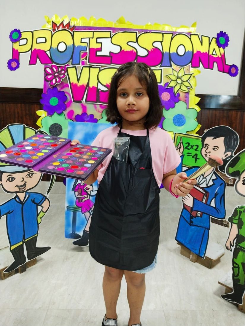 KG Section Professional Visit Activities at Sunbeam School Ballia — photograph 15 of 19
