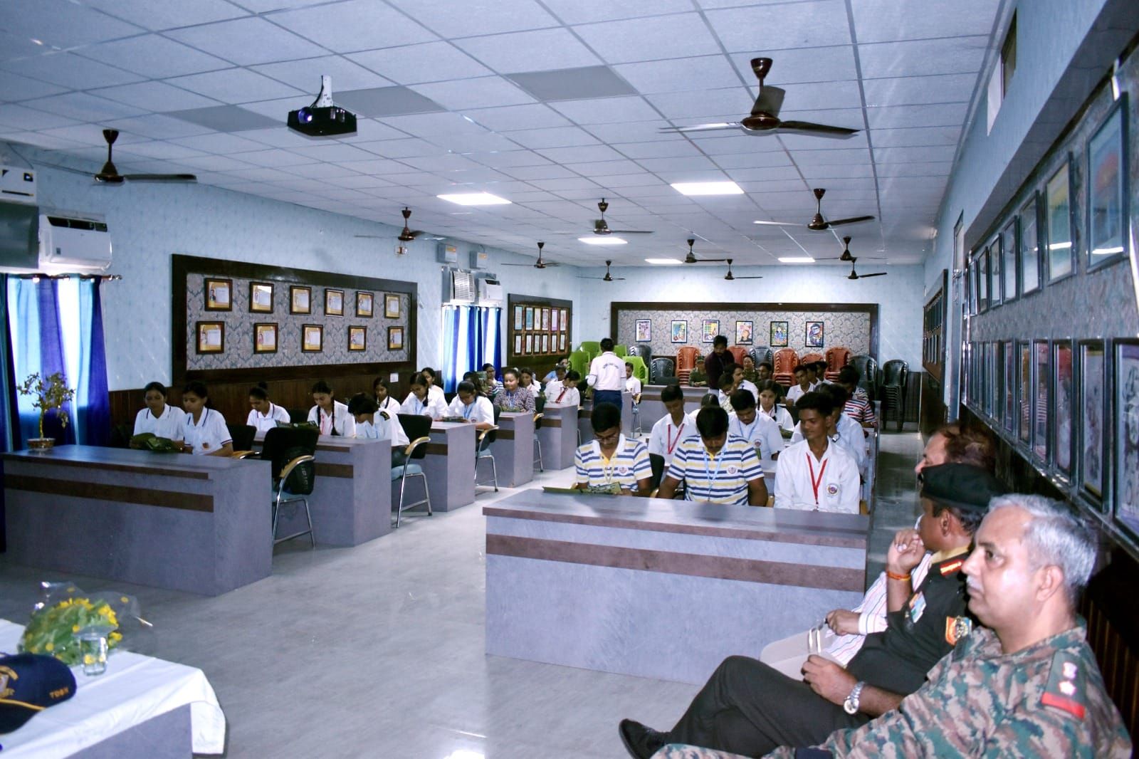 Enlightening Session on NDA Entrance & Direct Entry in JEE through ARMY Engineering Core at Sunbeam School Ballia