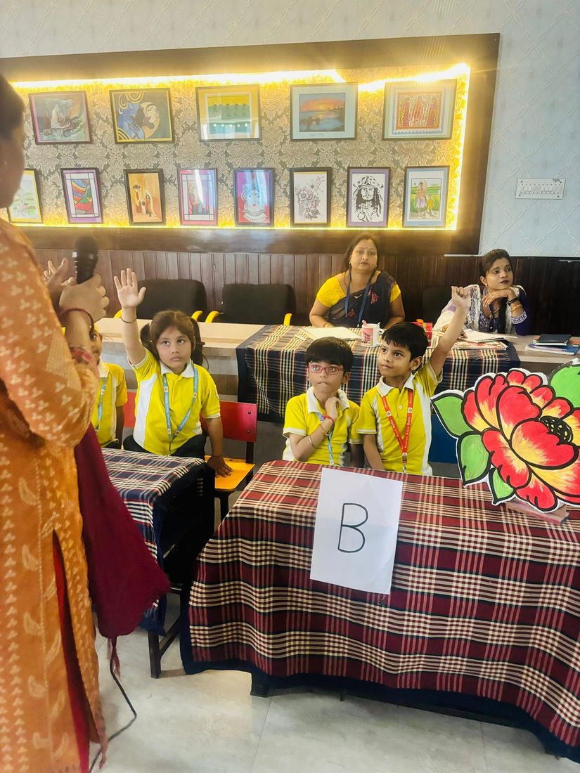 Spell Bee competition KGII class at Sunbeam School Ballia — photograph 2 of 17
