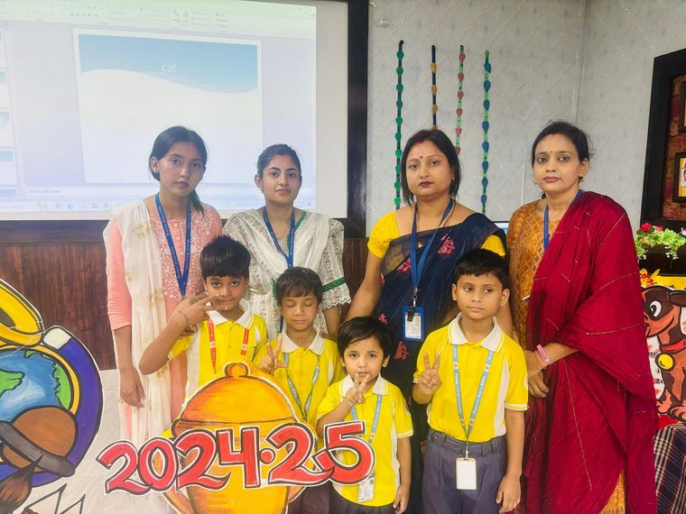 Spell Bee competition KGII class at Sunbeam School Ballia — photograph 12 of 17