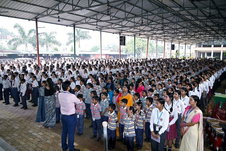 Today, our school proudly felicitated the students who participated in the MUN at The Wisdom Global… at Sunbeam School Ballia — photograph 4 of 14