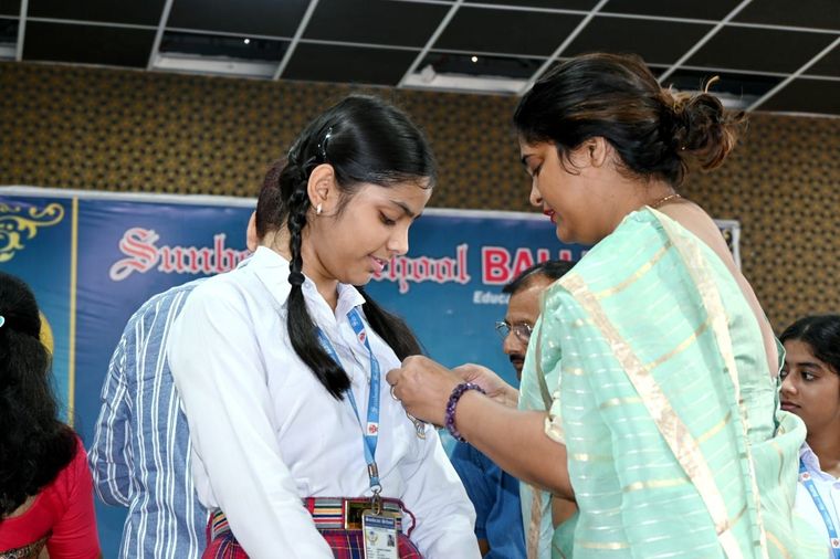 Today, our school proudly felicitated the students who participated in the MUN at The Wisdom Global… at Sunbeam School Ballia — photograph 6 of 14