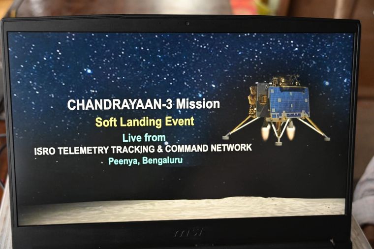 CHANDRA-YAN-3 SOFT LANDING (LIVE SHOW) at Sunbeam School Ballia — photograph 12 of 14