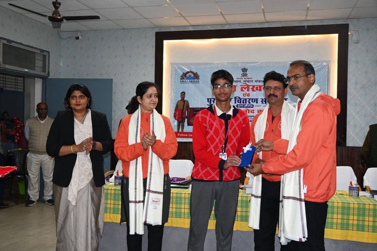 Letter Writing Competition by Indian Post Office Ballia at Sunbeam School Ballia — photograph 14 of 17