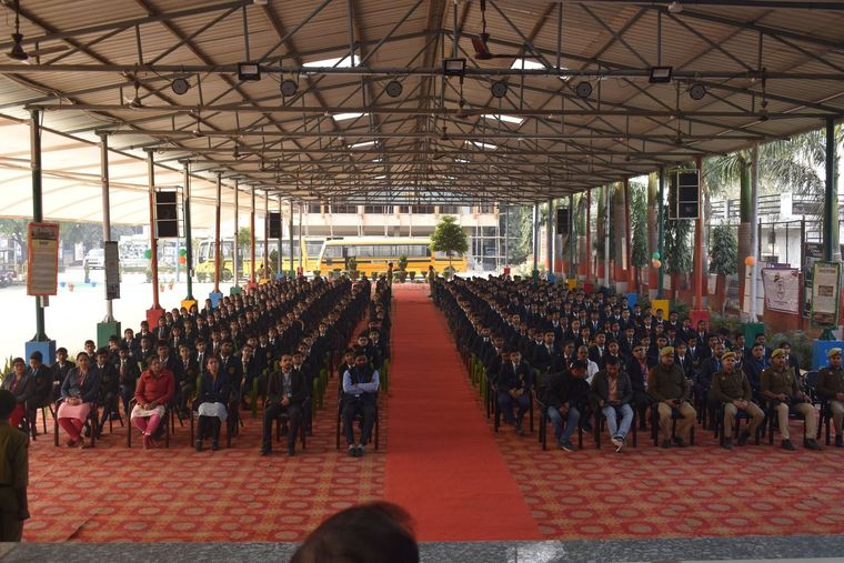 Police Ki Pathshala: A Day of Learning and Awareness at Sunbeam School Ballia — photograph 11 of 12