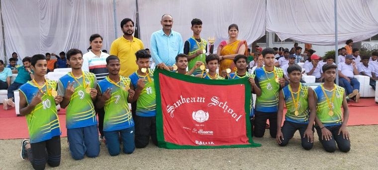 Games and Trophies at Sunbeam School Ballia — photograph 9 of 11