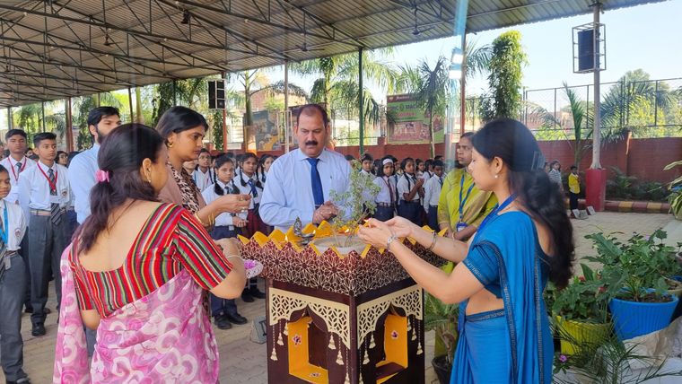 WELCOMEING NEW SESSION 2024-25 WITH TEACHER'S ASSEMBLY AND WELCOME TO NEWLY JOINED FACULTIES at Sunbeam School Ballia — photograph 7 of 9