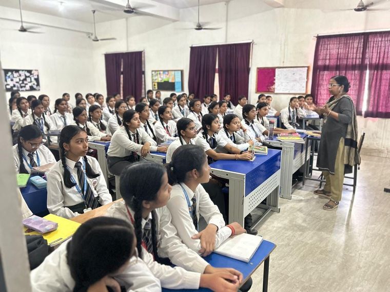 Today, our Pastoral Guide and Dean Academics conducted an insightful session on Parivartan – The… at Sunbeam School Ballia — photograph 1 of 4