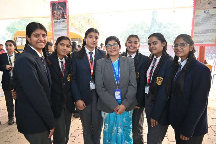 farewell 2025 at Sunbeam School Ballia — photograph 32 of 42