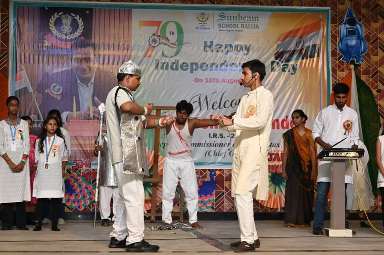 Celebrating the Spirit of Freedom! at Sunbeam School Ballia — photograph 4 of 36