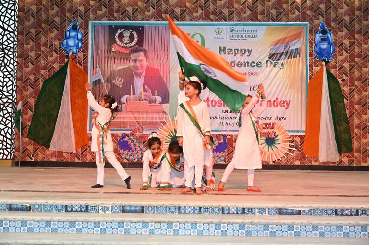 Celebrating the Spirit of Freedom! at Sunbeam School Ballia — photograph 8 of 36