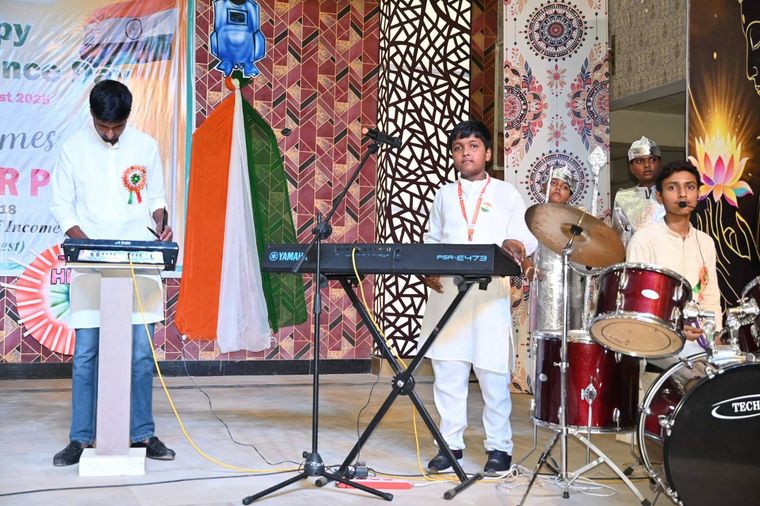Celebrating the Spirit of Freedom! at Sunbeam School Ballia — photograph 28 of 36