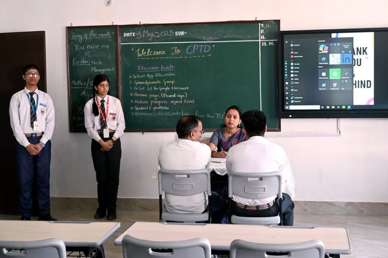 FIRST CHILD PARENT TEACHER DIALOGUE (CPTD). A Step Towards Collaborative Growth. at Sunbeam School Ballia — photograph 12 of 39