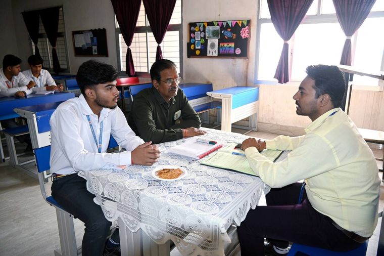 FIRST CHILD PARENT TEACHER DIALOGUE (CPTD). A Step Towards Collaborative Growth. at Sunbeam School Ballia — photograph 25 of 39