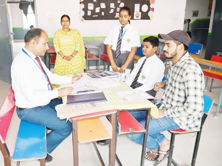 Report Card Distribution Day at Sunbeam School Ballia at Sunbeam School Ballia — photograph 5 of 33