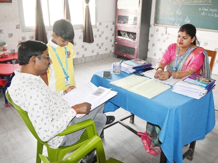 Report Card Distribution Day at Sunbeam School Ballia at Sunbeam School Ballia — photograph 9 of 33