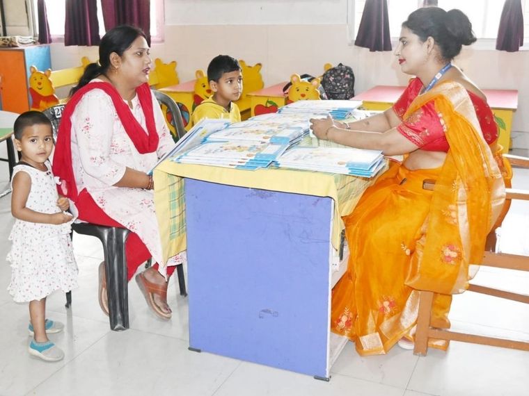 Report Card Distribution Day at Sunbeam School Ballia at Sunbeam School Ballia — photograph 21 of 33