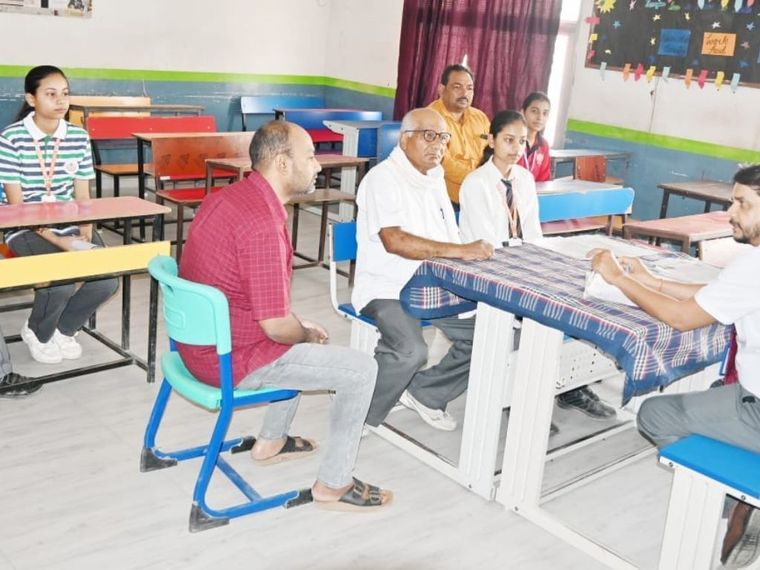 Report Card Distribution Day at Sunbeam School Ballia at Sunbeam School Ballia — photograph 29 of 33