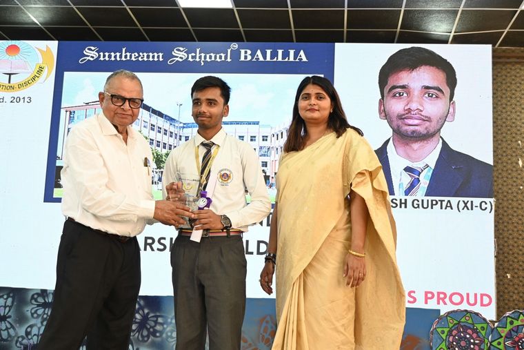 Celebrating Foundation Day & Protsahan – Annual Prize Distribution 2024-25 at Sunbeam School Ballia! at Sunbeam School Ballia — photograph 8 of 23