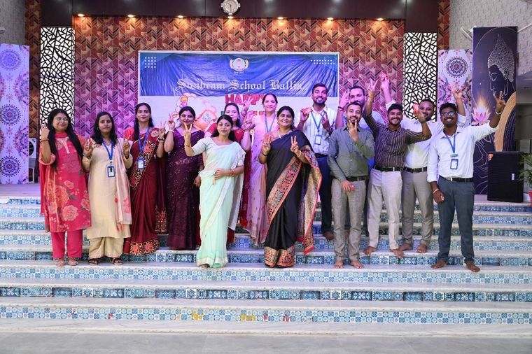Today’s Teachers’ Day celebration was filled with joy, laughter at Sunbeam School Ballia — photograph 9 of 21