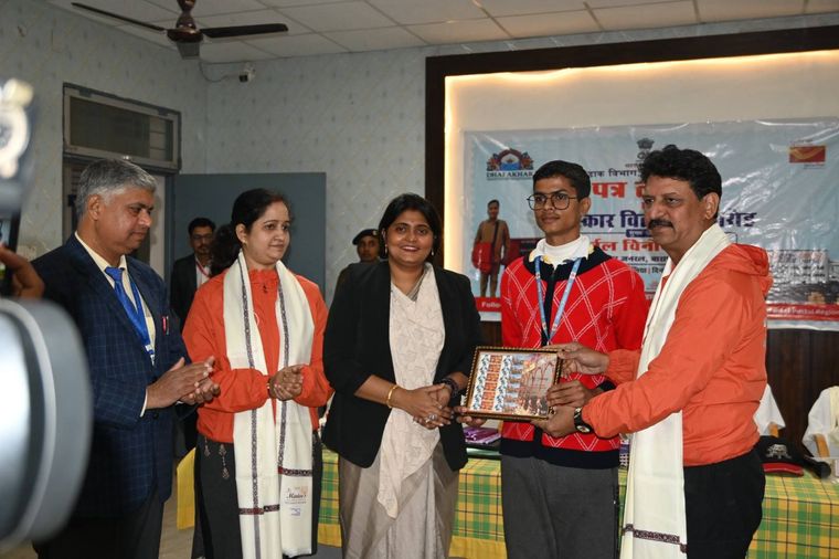 Letter Writing Competition by Indian Post Office Ballia at Sunbeam School Ballia — photograph 2 of 17