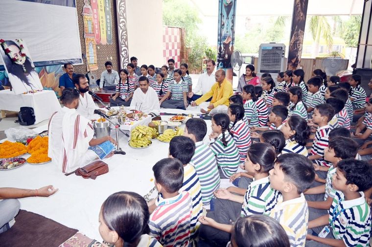 Rudra Abhishek Puja at Sunbeam Ballia at Sunbeam School Ballia — photograph 8 of 15