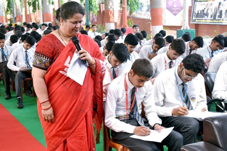 a wonderful session was conducted by Mrs. Salony Priya at Sunbeam School Ballia — photograph 5 of 11