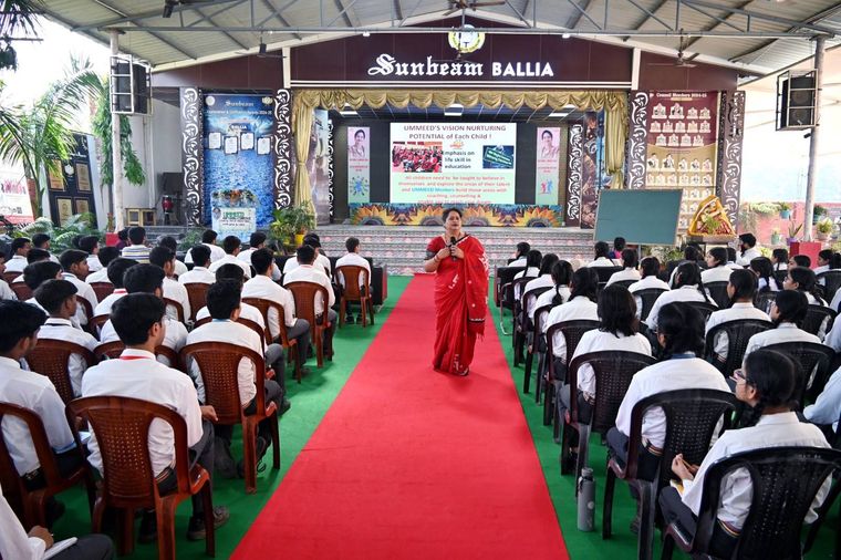 a wonderful session was conducted by Mrs. Salony Priya at Sunbeam School Ballia — photograph 1 of 11
