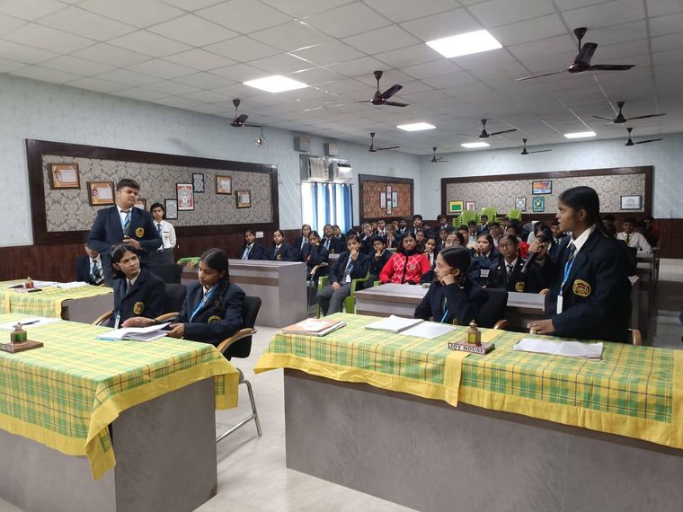 Today we held our Hindi Debate on the theme “नई शिक्षा नीति में त्रिभाषा सूत्र” at Sunbeam School Ballia — photograph 7 of 11