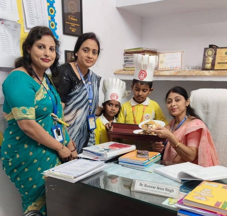 Papdi Chaat Activity – KG II at Sunbeam School Ballia — photograph 3 of 8