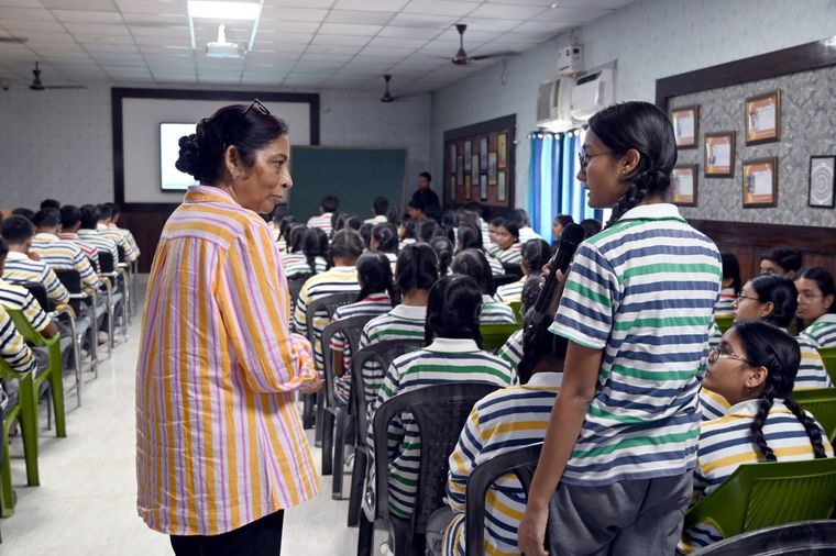 Our students had the privilege to attend a powerful session on “Building Self-Esteem and… at Sunbeam School Ballia — photograph 6 of 9