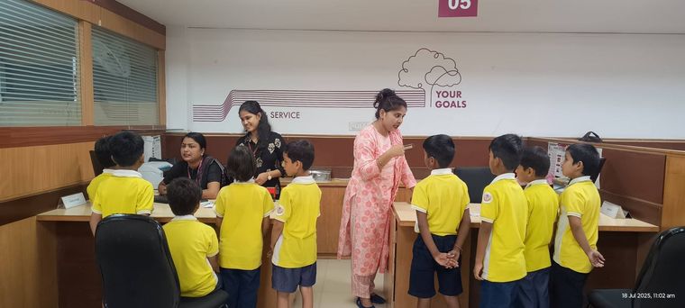 Our curious little learners had an exciting visit to Axis Bank today! at Sunbeam School Ballia — photograph 8 of 8