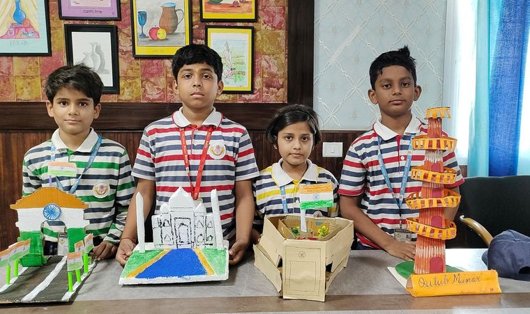 Our Class 4 students participated in a vibrant Gallery Walk based on the chapter “India.” They… at Sunbeam School Ballia — photograph 2 of 8