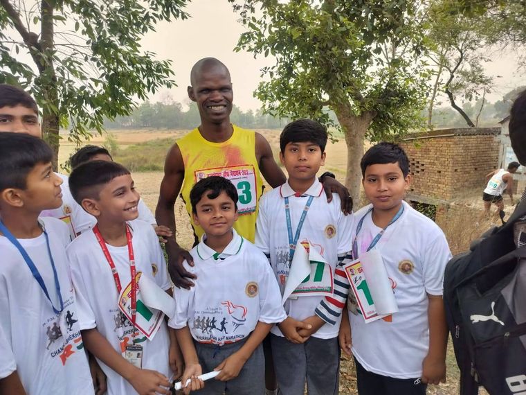 Our students enthusiastically participated in the 6th Chandrashekhar Half Marathon at Sunbeam School Ballia — photograph 1 of 8
