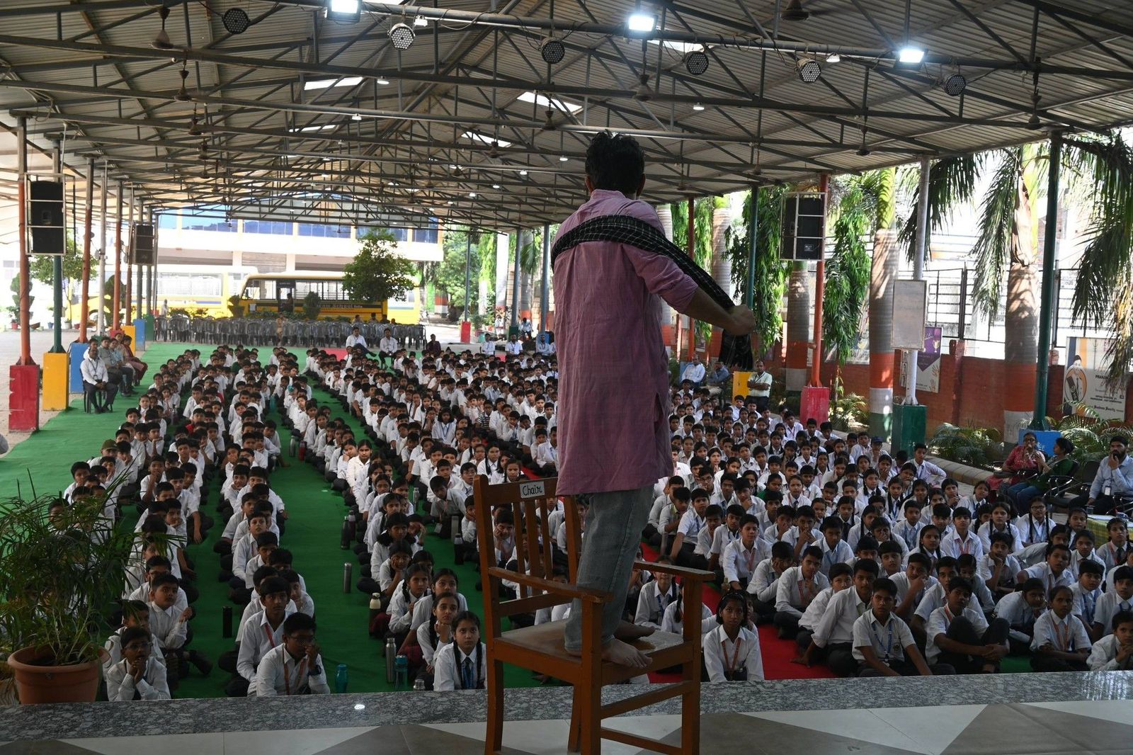 A theatre presentation, “Maa Mujhe Tagore Bana De” by artist Lucky Jee Gupta (Jammu) at Sunbeam School Ballia