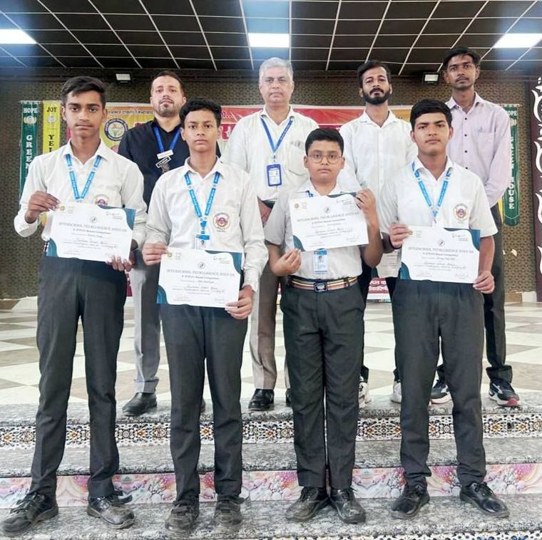Celebrating Excellence! at Sunbeam School Ballia — photograph 2 of 4