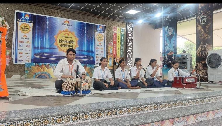 Our students were honoured in the prestigious Shiromani Samman held today in our school by Dainik… at Sunbeam School Ballia — photograph 5 of 5
