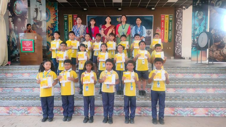 Celebrating Excellence! at Sunbeam School Ballia — photograph 6 of 7
