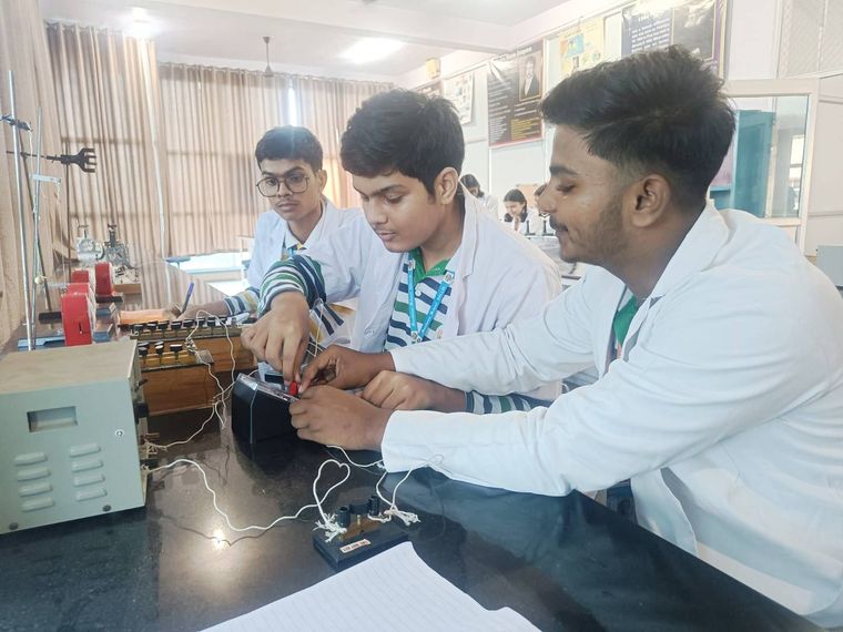 Today’s experiment tested precision and patience! at Sunbeam School Ballia — photograph 1 of 5