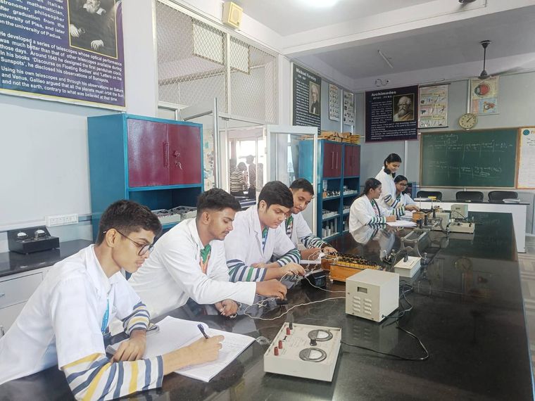 Today’s experiment tested precision and patience! at Sunbeam School Ballia — photograph 4 of 5