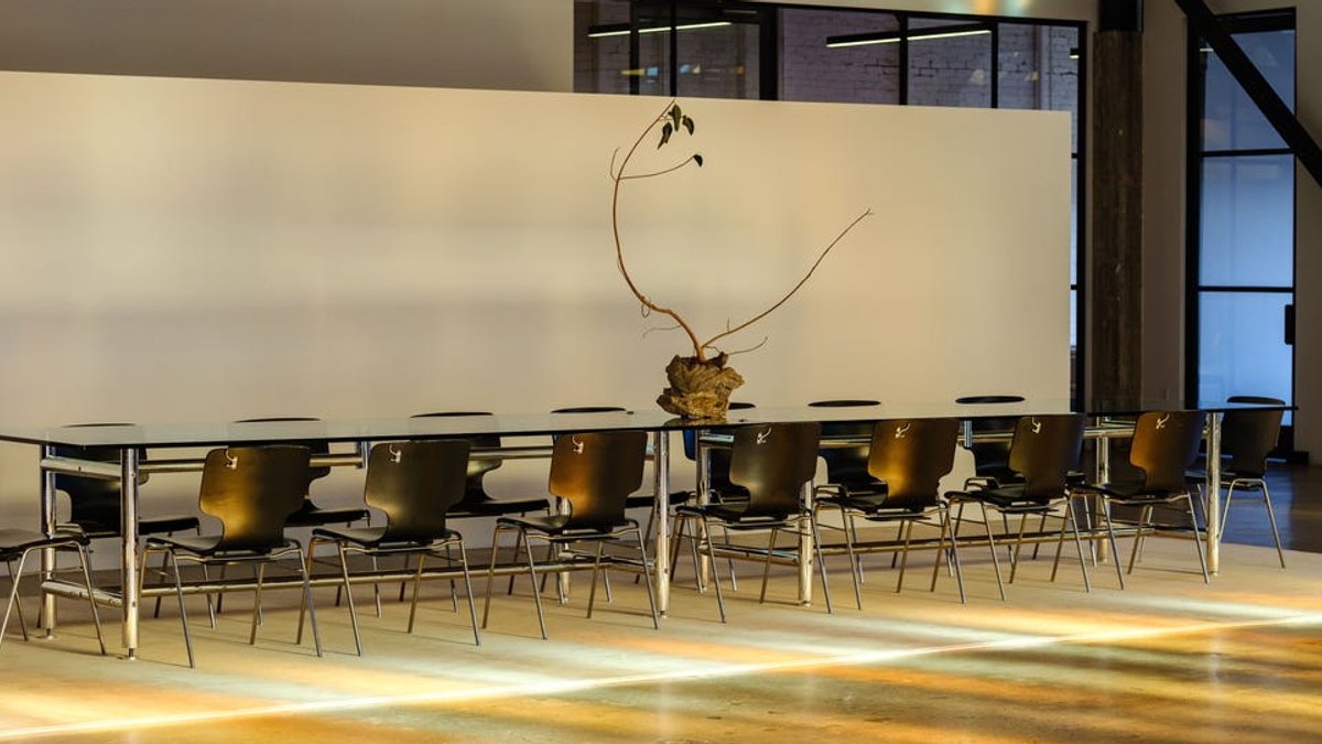 Leset's New LA Office Merges Vintage and Modern Design Leset's New LA Office Merges Vintage and Modern Design - la office design