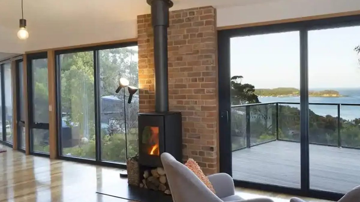 Tasmanian coastal retreat showcases sustainable design Tasmanian coastal retreat showcases sustainable design - sustainable design