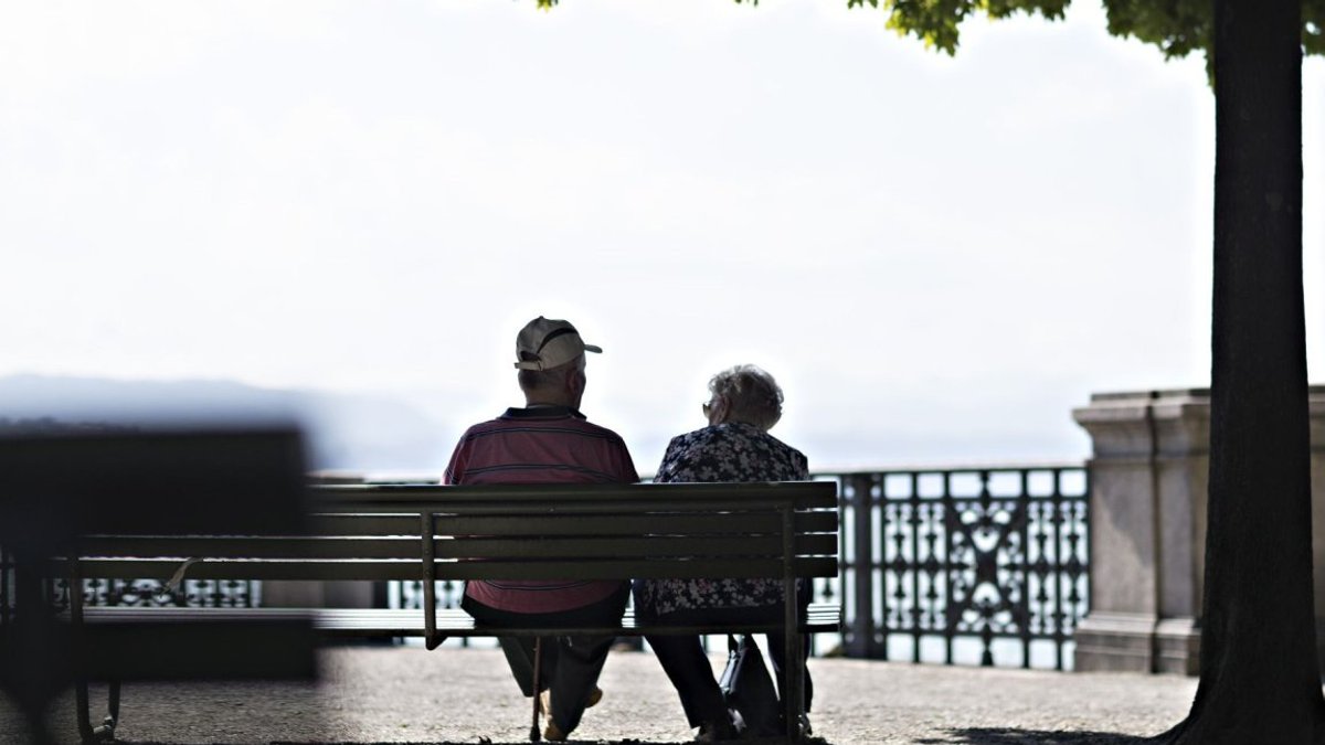 Aging Populations Threaten Growth and Raise Fiscal Burdens Aging Populations Threaten Growth and Raise Fiscal Burdens - aging populations