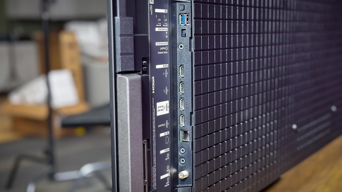 TVs' RS-232 ports enable advanced home theater control TVs' RS-232 ports enable advanced home theater control - rs-232 tv