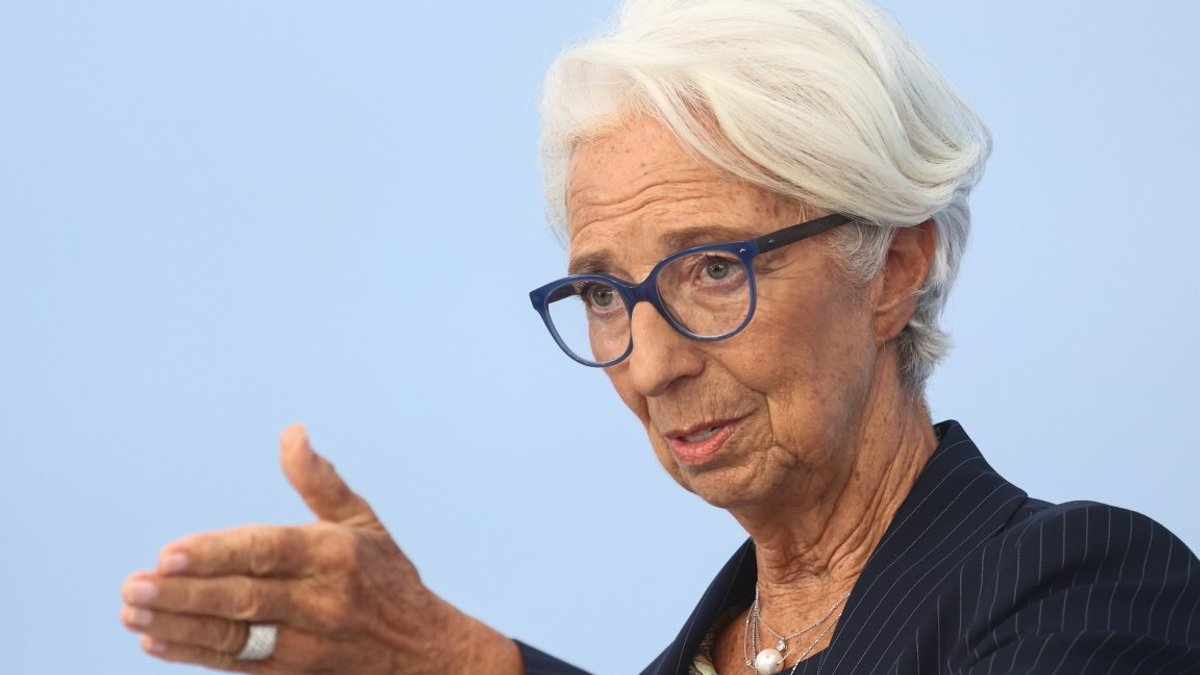 Lagarde to Leave ECB Early on February 7 - lagarde ecb
